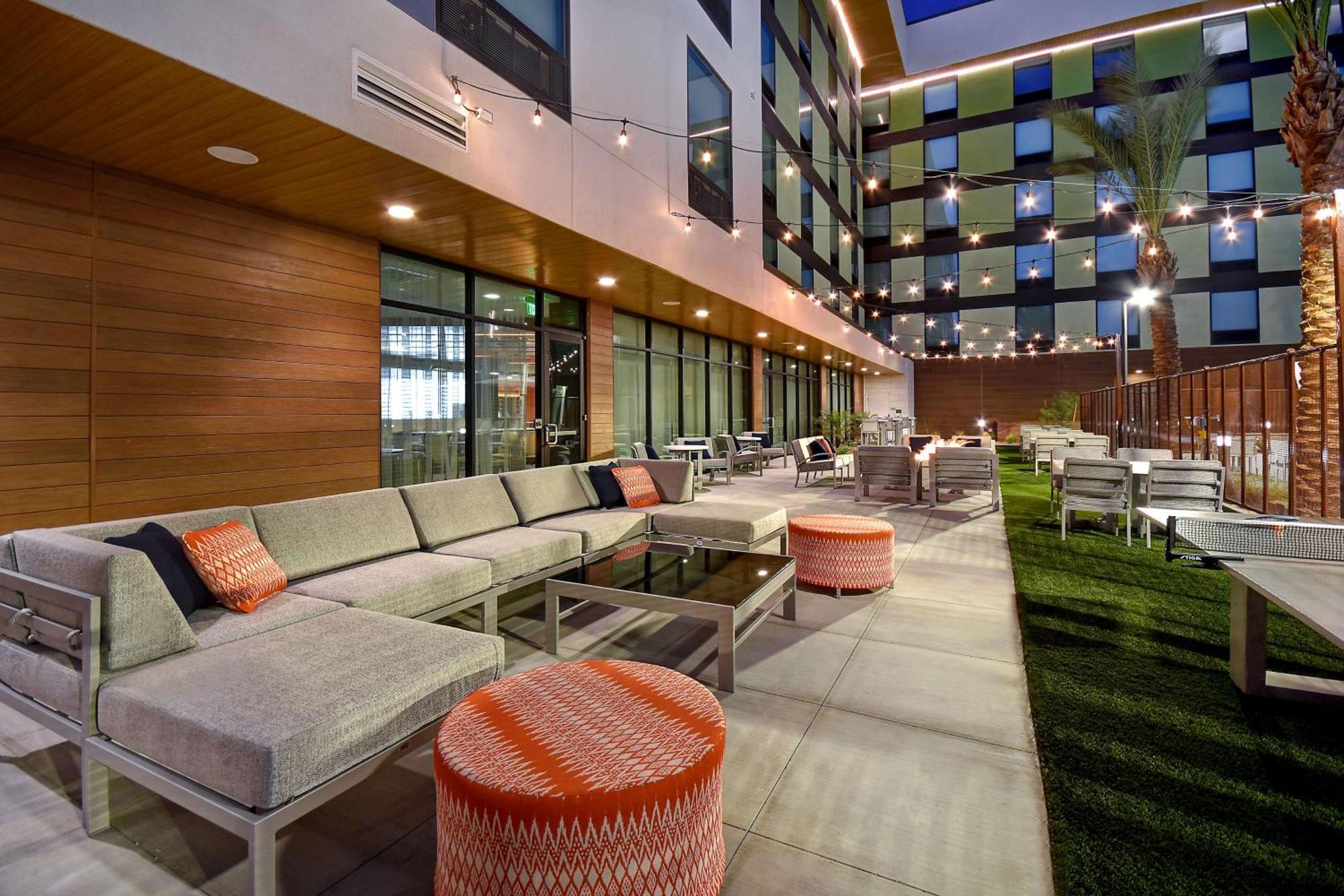 Home2 Suites By Hilton Las Vegas Convention Center - No Resort Fee Kültér fotó